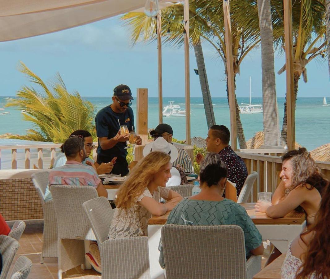 Sol Caribe Suites - Playa Los Corales - Beach Club, Wifi, Swimming Pool - Calle Aruba Пунта-Кана Екстер'єр фото
