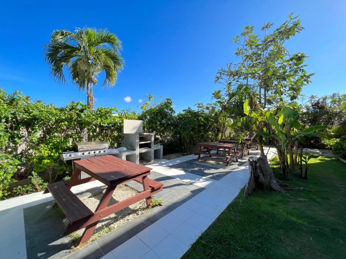 Sol Caribe Suites - Playa Los Corales - Beach Club, Wifi, Swimming Pool - Calle Aruba Пунта-Кана Екстер'єр фото